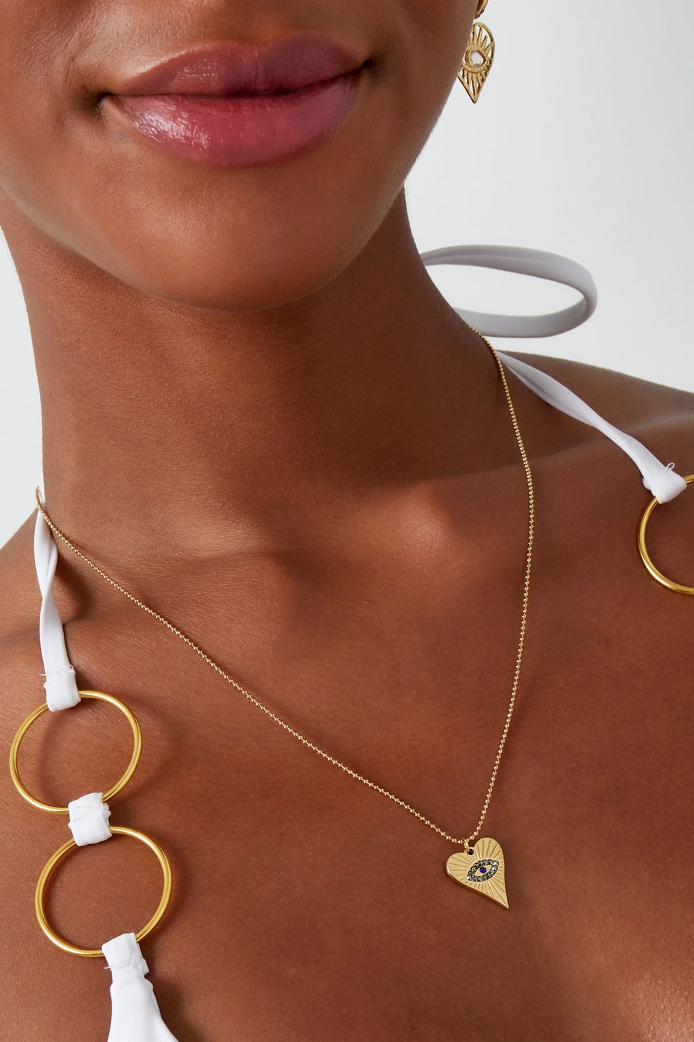 necklace heart with eye h5Picture3